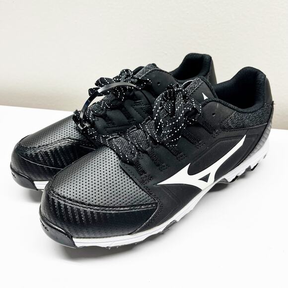 NEW Mizuno Womens Black 9-Spike Swift 6 Low Metal Softball Cleats Shoes Size 9 - Picture 1 of 6